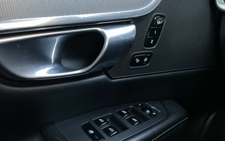 Volvo S90 II рестайлинг, 2017 год, 2 380 000 рублей, 22 фотография