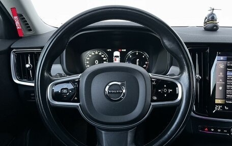 Volvo S90 II рестайлинг, 2017 год, 2 380 000 рублей, 15 фотография