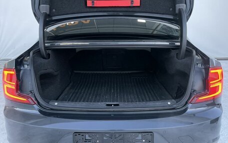 Volvo S90 II рестайлинг, 2017 год, 2 380 000 рублей, 27 фотография