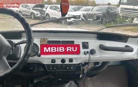 ЛуАЗ Hunter, 2023 год, 1 069 000 рублей, 6 фотография