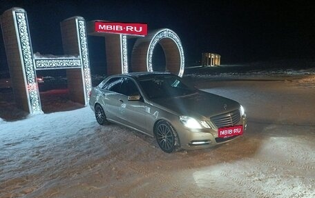 Mercedes-Benz E-Класс, 2011 год, 1 900 000 рублей, 4 фотография