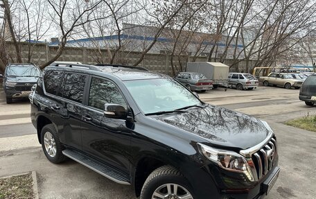 Toyota Land Cruiser Prado 150 рестайлинг 2, 2017 год, 4 300 000 рублей, 2 фотография