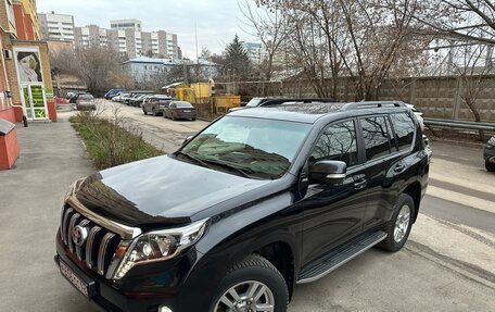 Toyota Land Cruiser Prado 150 рестайлинг 2, 2017 год, 4 300 000 рублей, 5 фотография