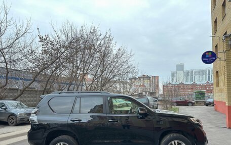 Toyota Land Cruiser Prado 150 рестайлинг 2, 2017 год, 4 300 000 рублей, 11 фотография