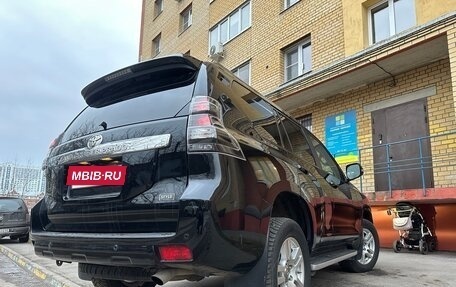 Toyota Land Cruiser Prado 150 рестайлинг 2, 2017 год, 4 300 000 рублей, 8 фотография