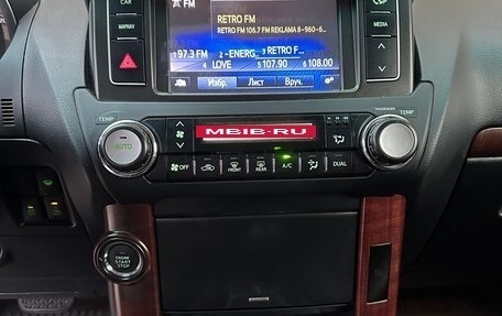 Toyota Land Cruiser Prado 150 рестайлинг 2, 2017 год, 4 300 000 рублей, 26 фотография