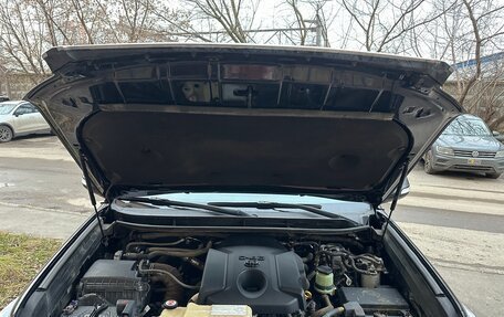 Toyota Land Cruiser Prado 150 рестайлинг 2, 2017 год, 4 300 000 рублей, 40 фотография