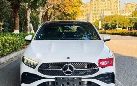 Mercedes-Benz A-Класс, 2025 год, 2 500 000 рублей, 2 фотография