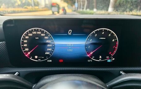 Mercedes-Benz A-Класс, 2025 год, 2 500 000 рублей, 13 фотография