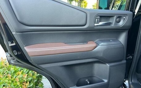 Toyota Land Cruiser Prado, 2024 год, 10 119 981 рублей, 28 фотография