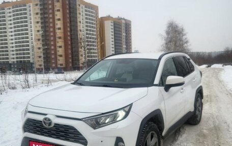 Toyota RAV4, 2020 год, 3 500 000 рублей, 8 фотография