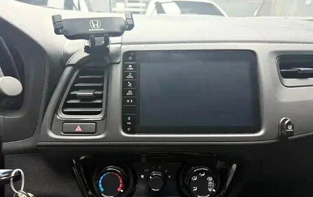 Honda Vezel, 2022 год, 1 722 030 рублей, 10 фотография