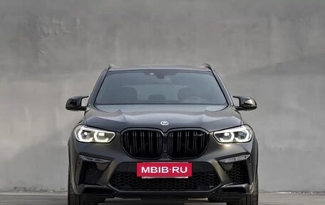 BMW X5 M, 2022 год, 9 599 999 рублей, 2 фотография
