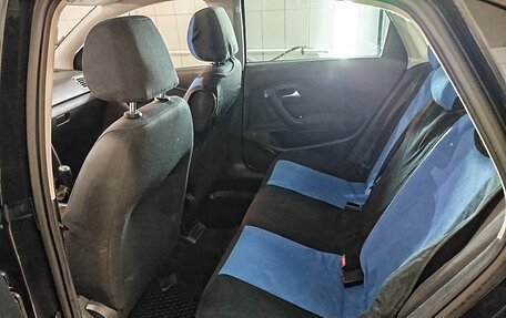 Volkswagen Polo VI (EU Market), 2011 год, 700 000 рублей, 8 фотография