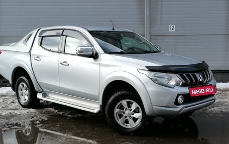 Mitsubishi L200 IV рестайлинг, 2017 год, 2 299 000 рублей, 3 фотография