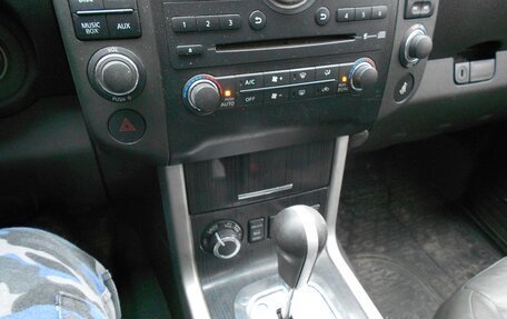 Nissan Pathfinder, 2012 год, 1 740 000 рублей, 10 фотография