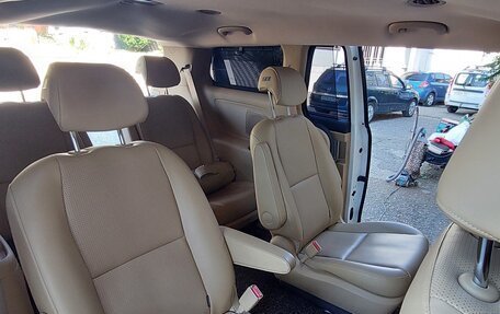 KIA Carnival III, 2018 год, 2 390 000 рублей, 23 фотография