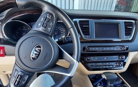 KIA Carnival III, 2018 год, 2 390 000 рублей, 17 фотография