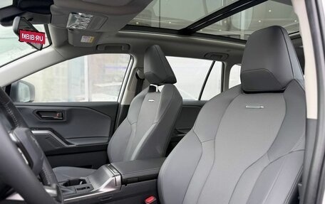 Toyota RAV4, 2025 год, 5 500 000 рублей, 16 фотография