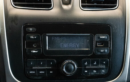 Renault Logan II, 2016 год, 799 000 рублей, 14 фотография