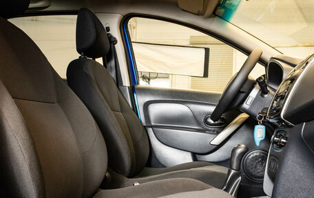 Renault Logan II, 2016 год, 799 000 рублей, 12 фотография