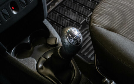 Renault Logan II, 2016 год, 799 000 рублей, 17 фотография