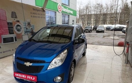 Chevrolet Spark III, 2011 год, 485 000 рублей, 2 фотография
