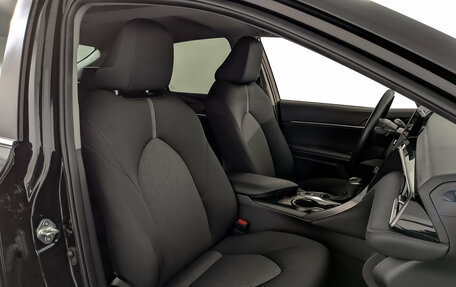 Toyota Camry, 2021 год, 2 990 000 рублей, 20 фотография