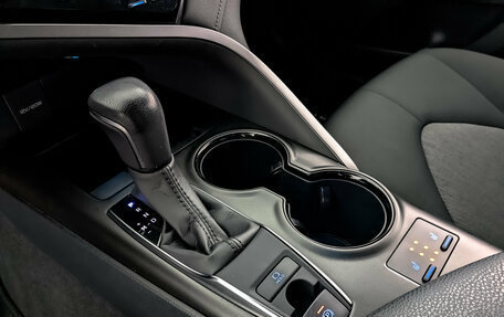 Toyota Camry, 2021 год, 2 990 000 рублей, 17 фотография