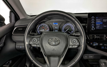 Toyota Camry, 2021 год, 2 990 000 рублей, 18 фотография