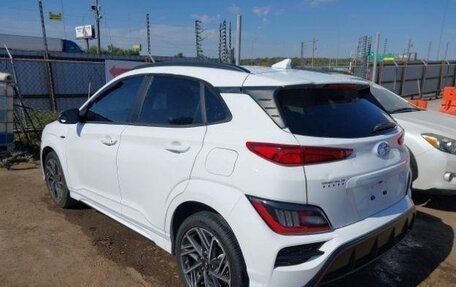 Hyundai Kona I, 2021 год, 2 350 000 рублей, 3 фотография