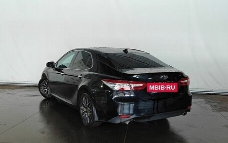 Toyota Camry, 2022 год, 3 570 000 рублей, 6 фотография