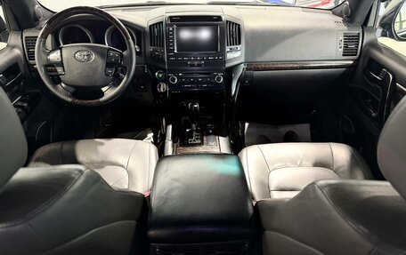 Toyota Land Cruiser 200, 2008 год, 2 700 000 рублей, 24 фотография