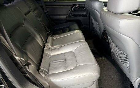 Toyota Land Cruiser 200, 2008 год, 2 700 000 рублей, 28 фотография