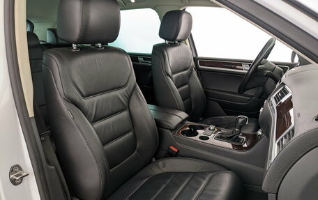 Volkswagen Touareg III, 2016 год, 3 100 000 рублей, 23 фотография