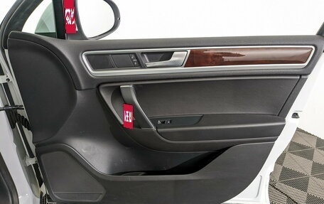 Volkswagen Touareg III, 2016 год, 3 100 000 рублей, 24 фотография