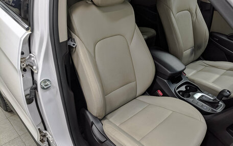 Hyundai Santa Fe III рестайлинг, 2016 год, 2 000 000 рублей, 21 фотография