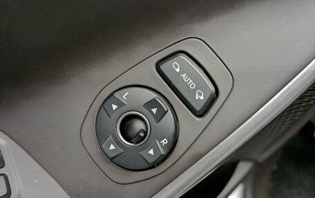 Hyundai Santa Fe III рестайлинг, 2016 год, 2 000 000 рублей, 26 фотография