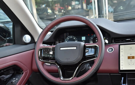 Land Rover Range Rover Evoque II, 2024 год, 5 100 000 рублей, 24 фотография