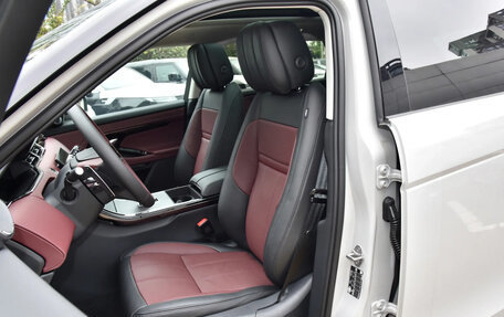 Land Rover Range Rover Evoque II, 2024 год, 5 100 000 рублей, 36 фотография