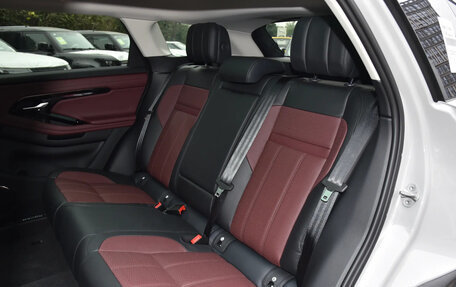 Land Rover Range Rover Evoque II, 2024 год, 5 100 000 рублей, 39 фотография