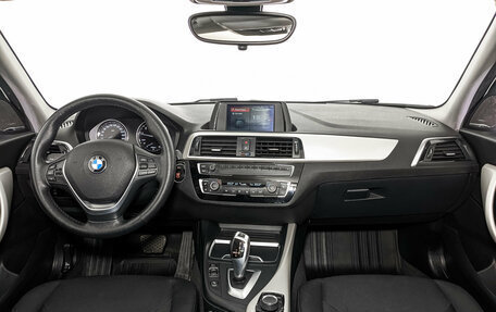 BMW 1 серия, 2018 год, 1 850 000 рублей, 14 фотография