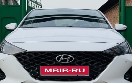 Hyundai Accent IV, 2021 год, 1 850 000 рублей, 1 фотография