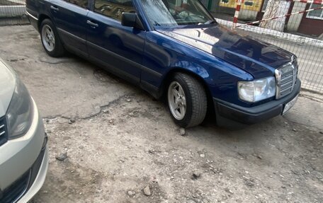 Mercedes-Benz E-Класс, 1992 год, 320 000 рублей, 5 фотография