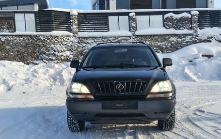 Lexus RX IV рестайлинг, 2001 год, 499 000 рублей, 2 фотография