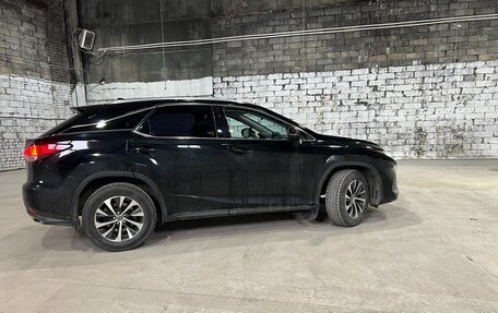 Lexus RX IV рестайлинг, 2019 год, 4 500 000 рублей, 3 фотография
