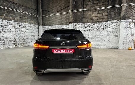 Lexus RX IV рестайлинг, 2019 год, 4 500 000 рублей, 2 фотография