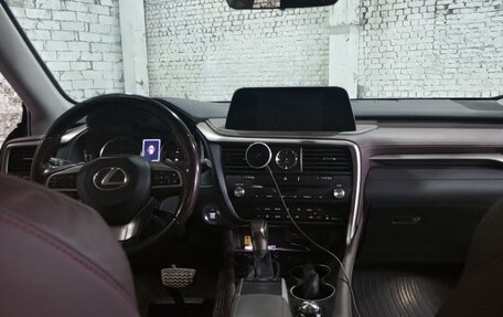 Lexus RX IV рестайлинг, 2019 год, 4 500 000 рублей, 11 фотография