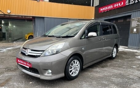 Toyota ISis I, 2013 год, 1 550 000 рублей, 3 фотография