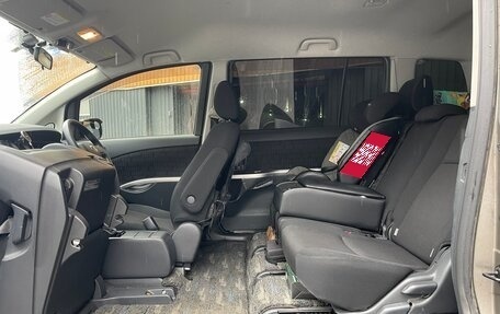 Toyota ISis I, 2013 год, 1 550 000 рублей, 16 фотография